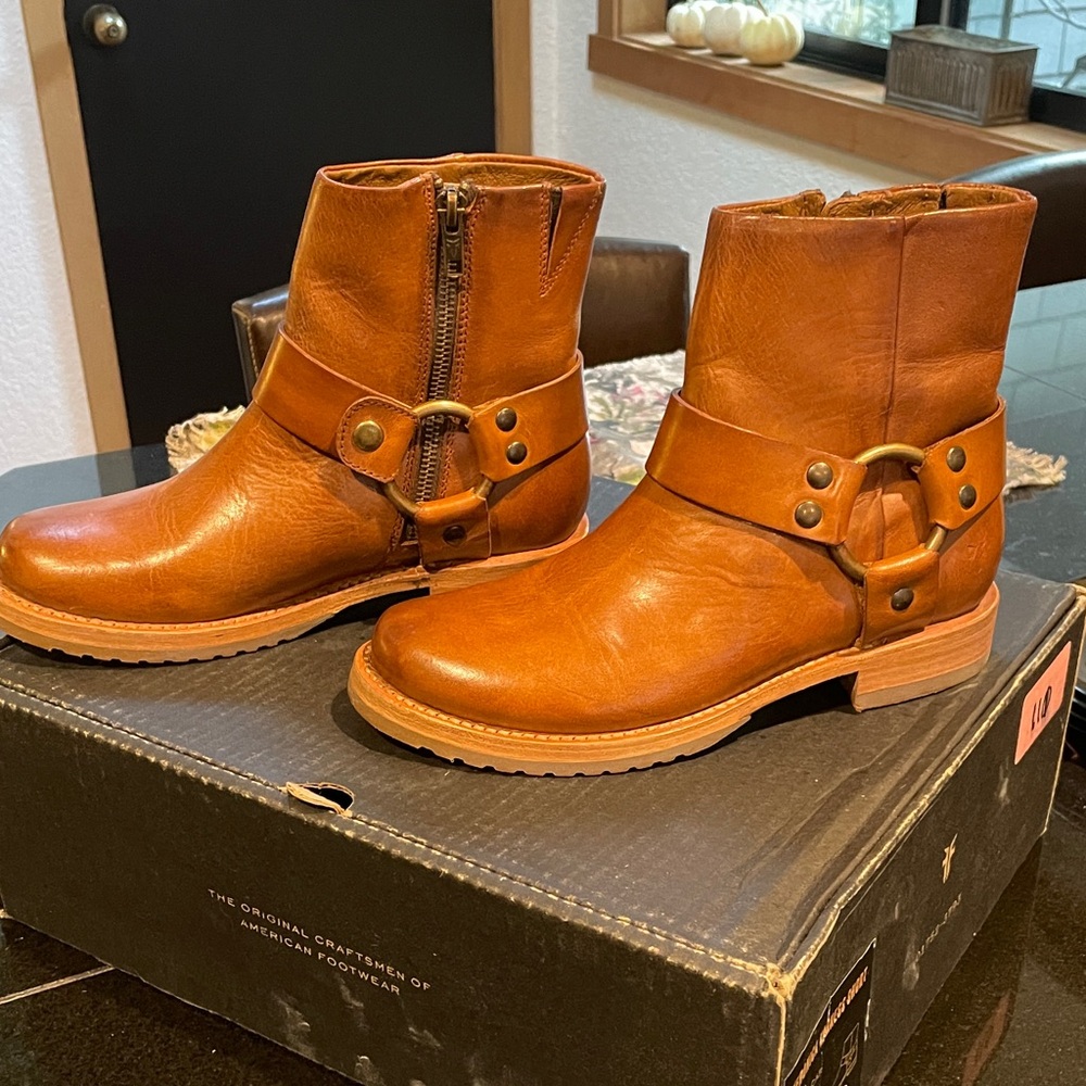 Frye Veronica Harness Short Leather Buckle Boots